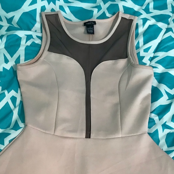 Light pink party dress - Picture 2 of 3